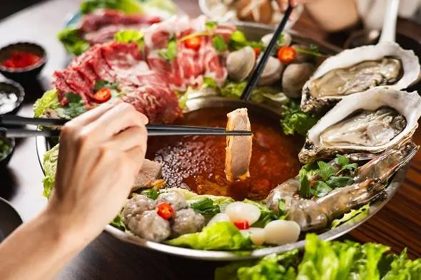 越南帽子火鍋Vietnamese Hat-shaped Hot Pot-590x393.jpg